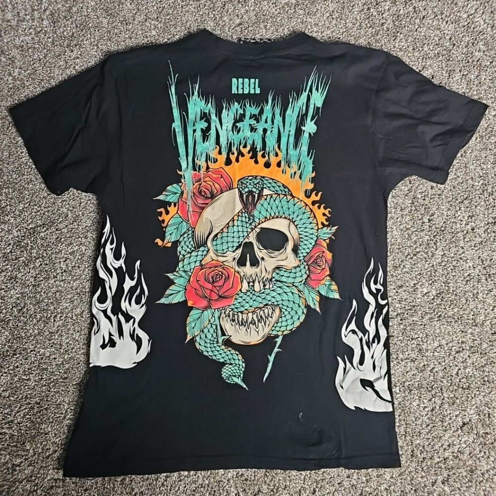 Y2K Rebel Vengeance Flaming Skull and Snake Size Medium Short Sleeve Shirt